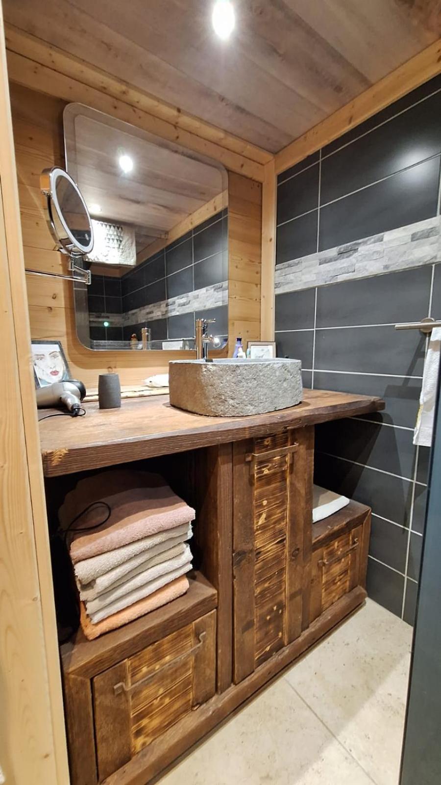 Le Refuge Du Poete Apartman Saint-François-de-Sales Kültér fotó