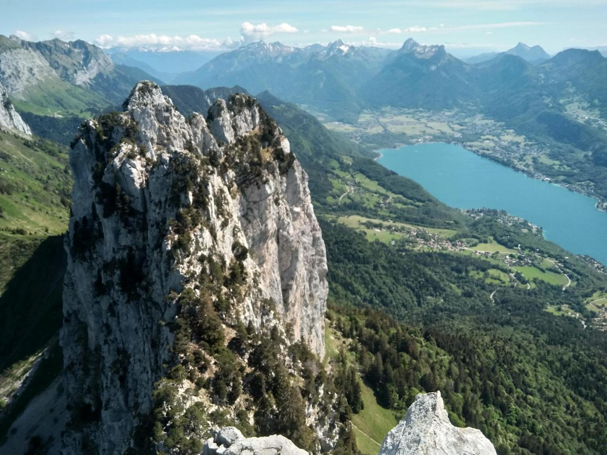 Le Refuge Du Poete Apartman Saint-François-de-Sales Kültér fotó